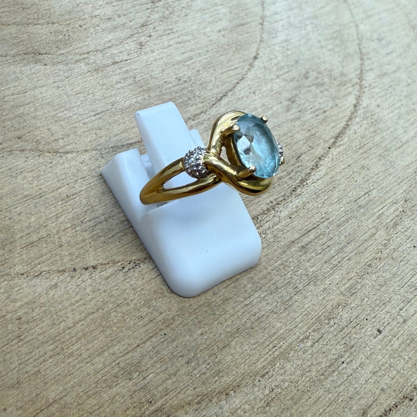 Bague en Or Jaune 18K avec Oxyde de Zirconium Bleu 2.5 Grs - Taille 54