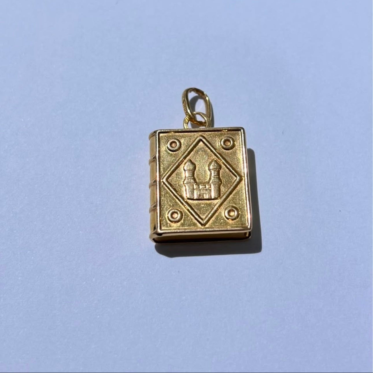 Pendentif symbole en or 18K - 3,35 Grs
