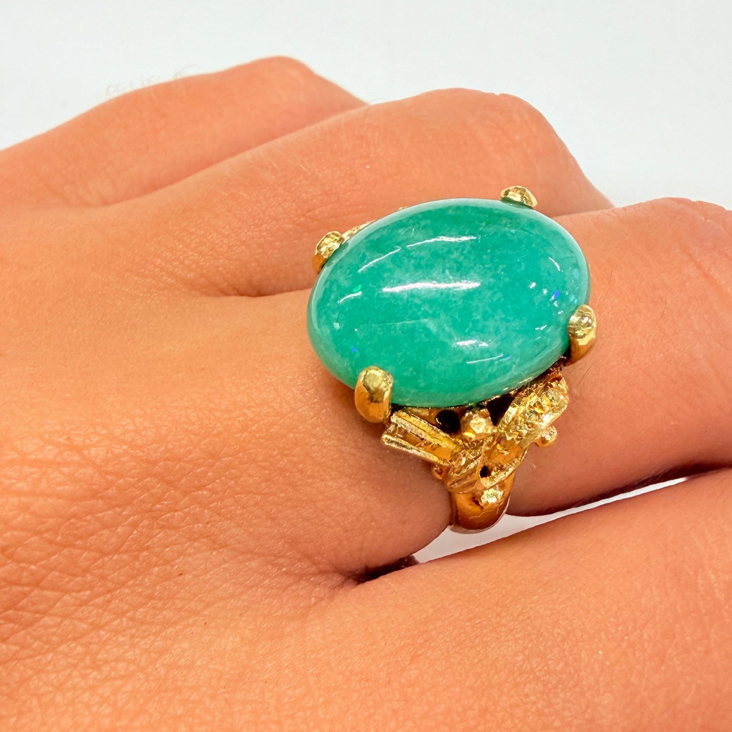 Bague en Or Jaune 18k avec Jade de 11.11 Grs Taille -52