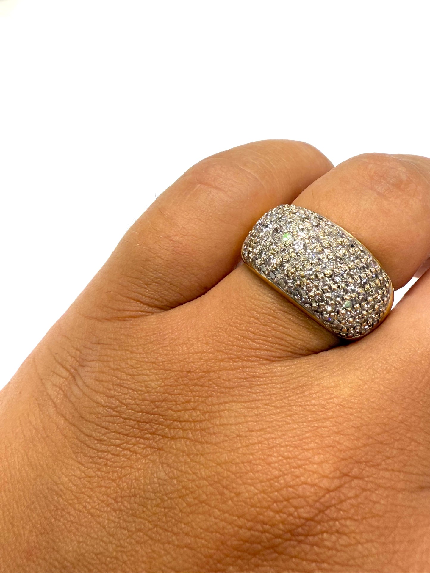 Bague en Or jaune 18K avec pavage de diamants T53