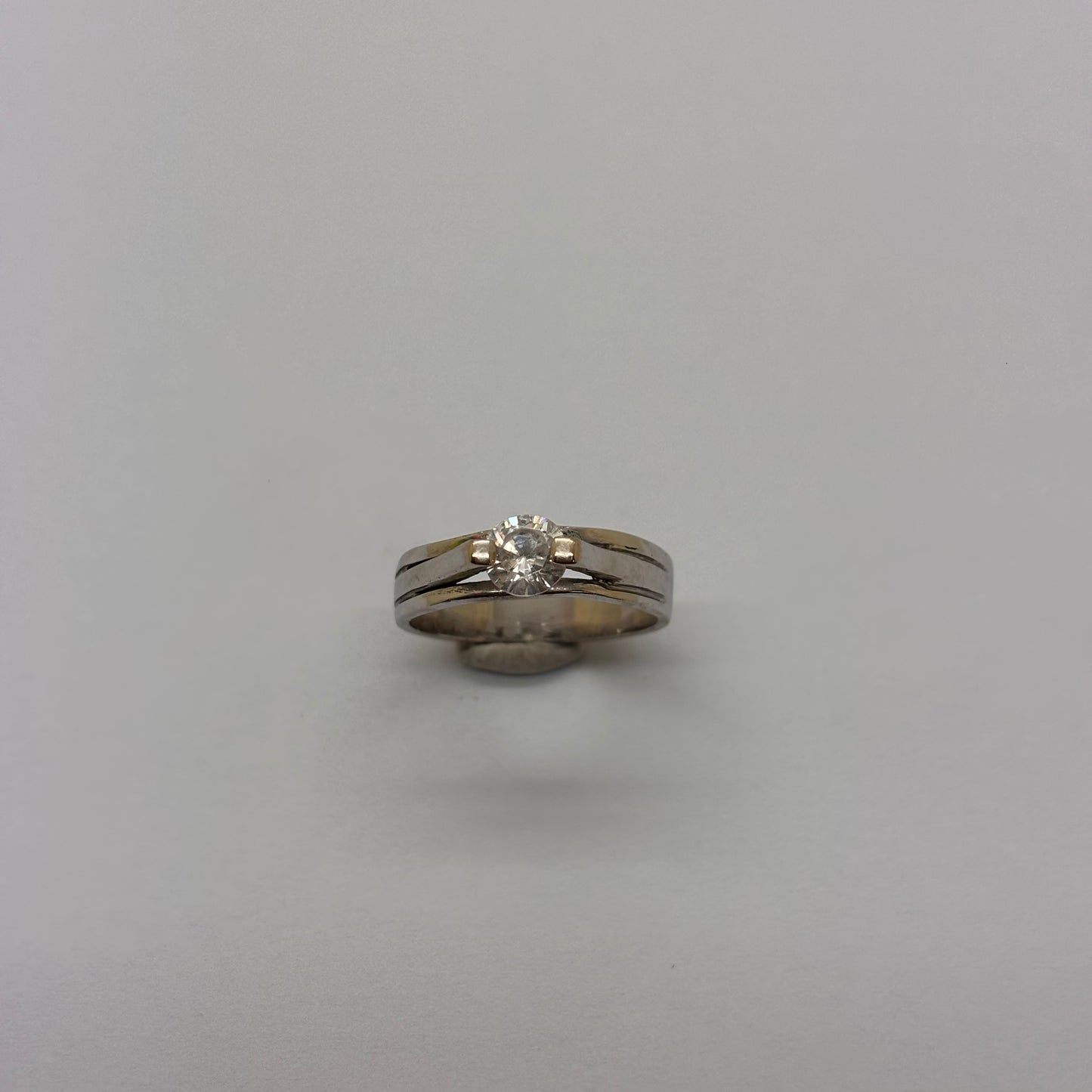 Solitaire en or blanc 18K Taille-48