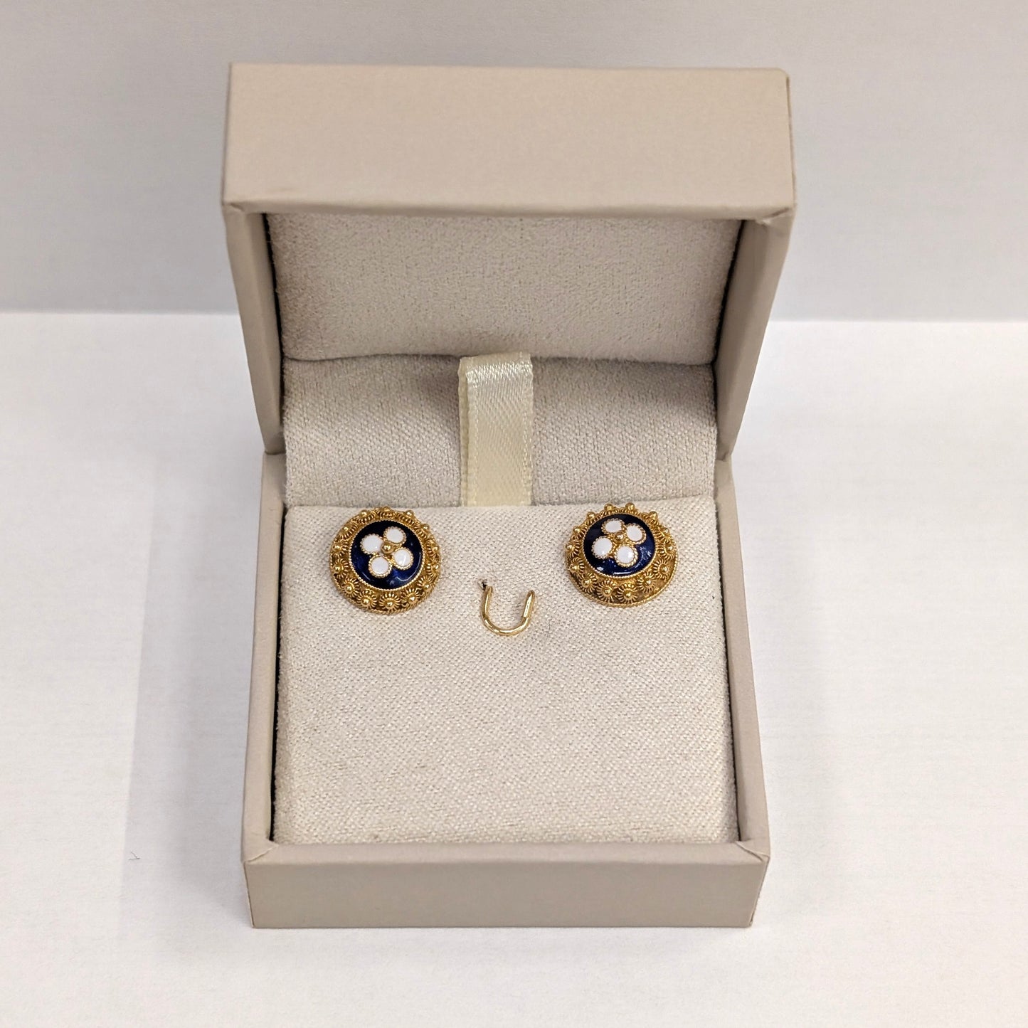 Boucles d'oreilles en or jaune 20K 2.47 Grs