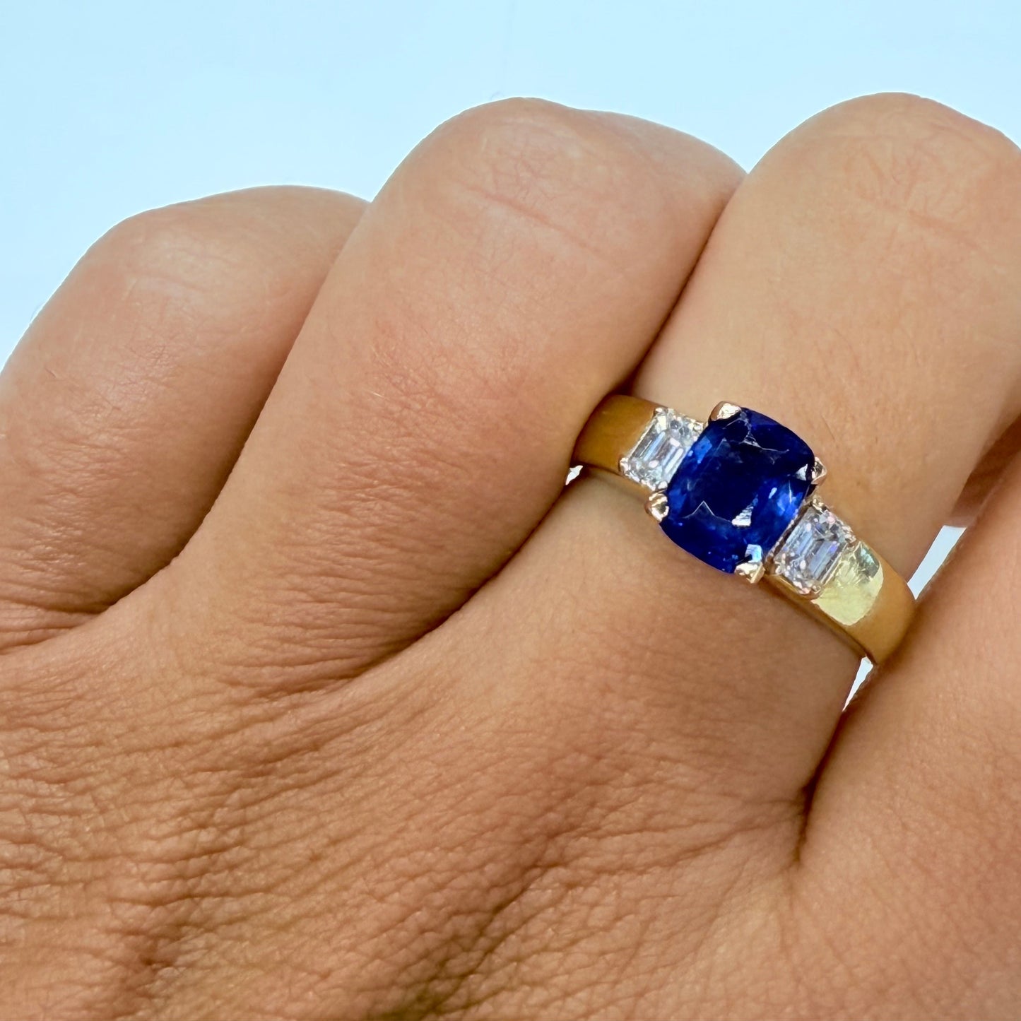 Bague en Or Jaune 18k avec Saphir et Diamants - T 56