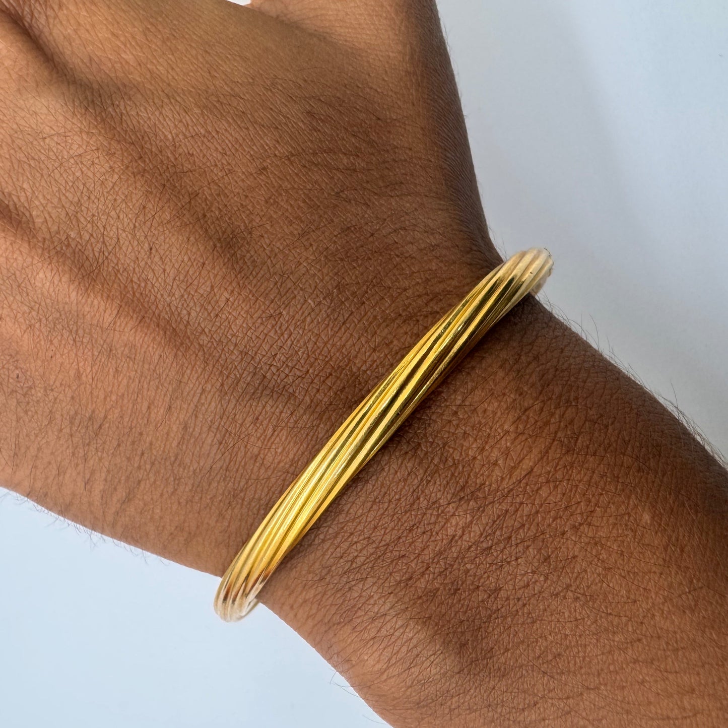 Bracelet Jonc Or Jaune 18K Tête d'Aigle - 16.59 Grs