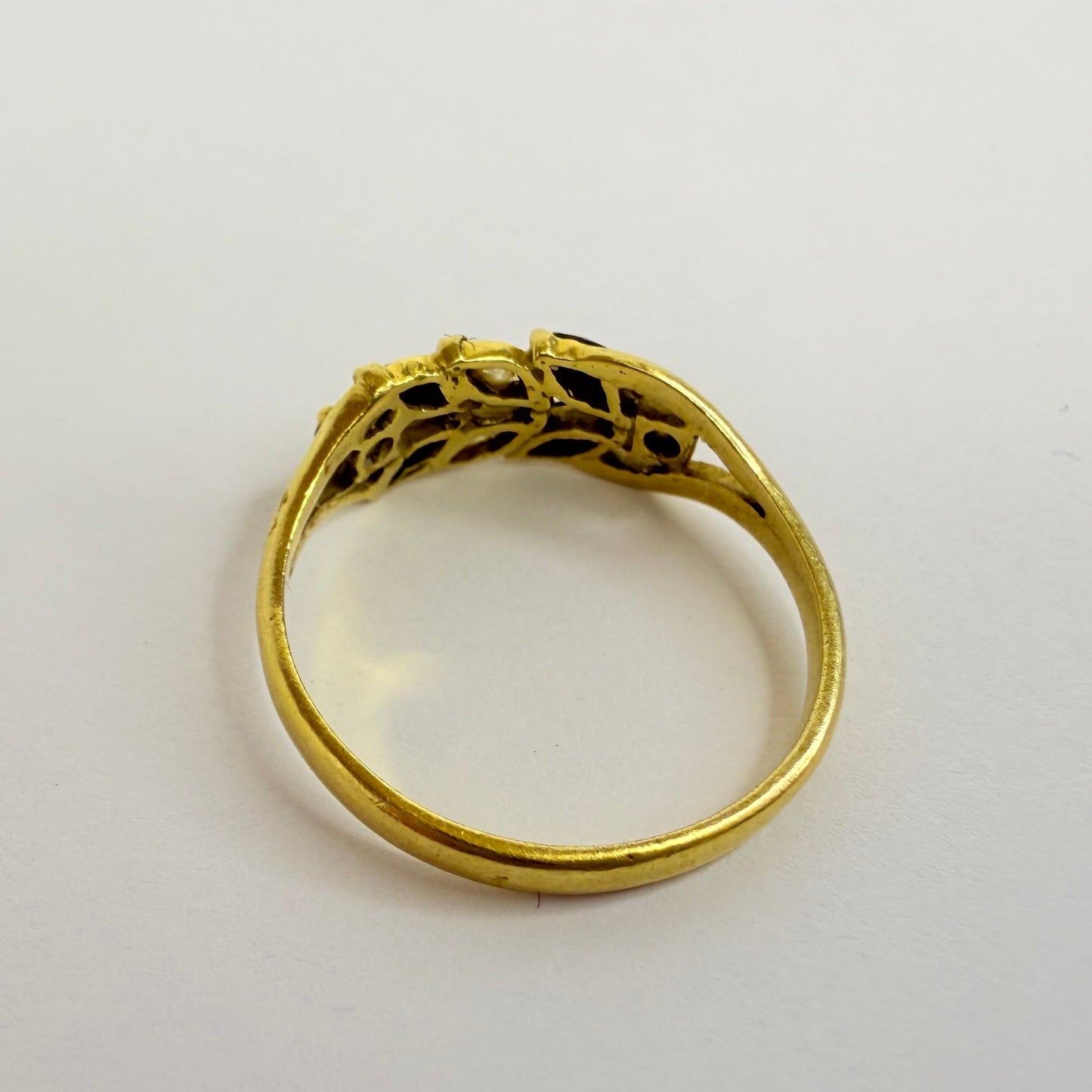 Bagues Or Jaune 18K avec Diamants et Saphir - 2.36 Grs