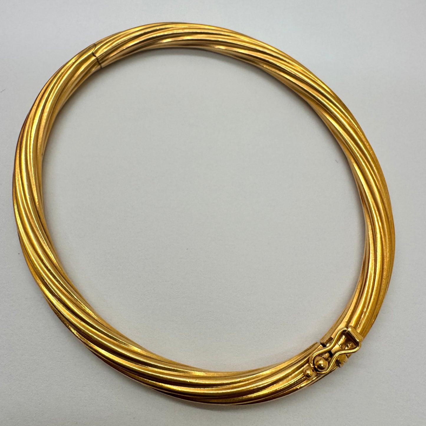 Bracelet Jonc Or Jaune 18K Tête d'Aigle - 16.59 Grs