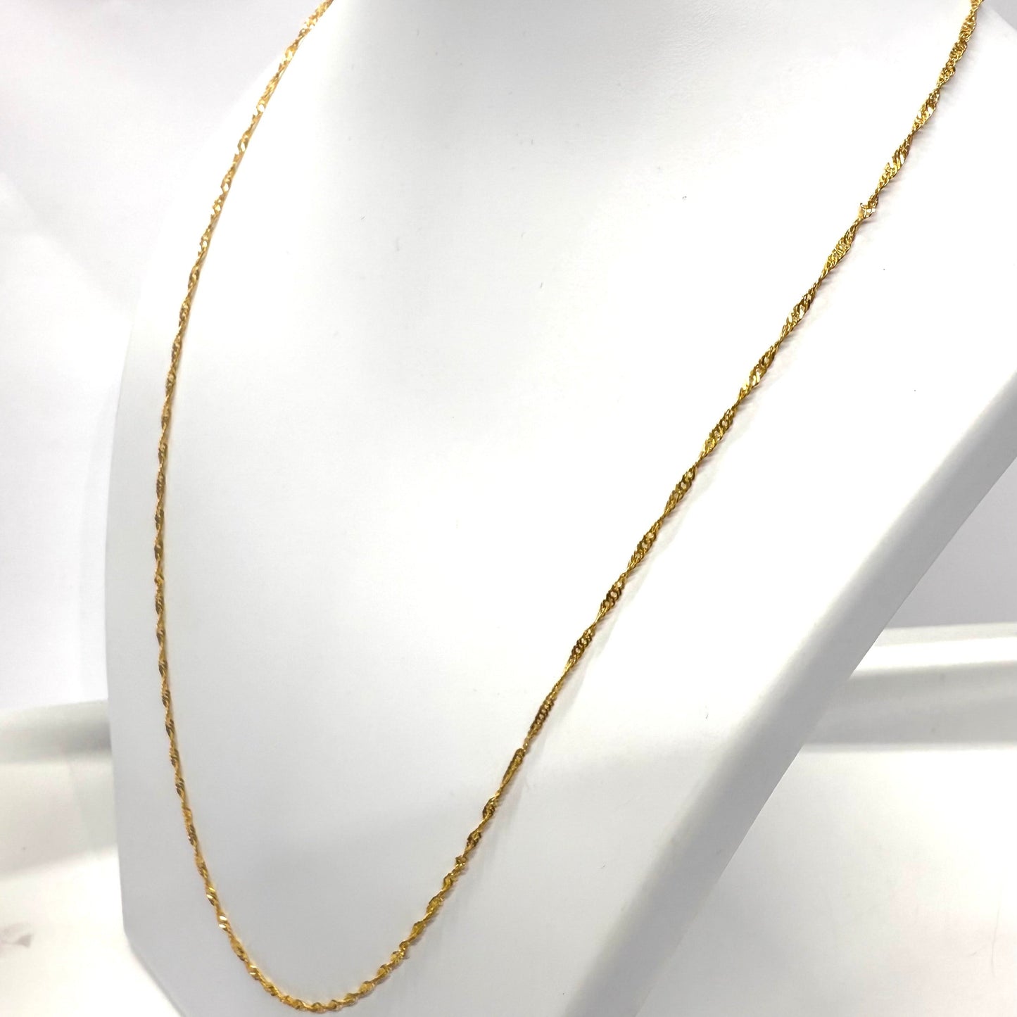 Collier Torsadée en Or Jaune 24k 4.34 Grs