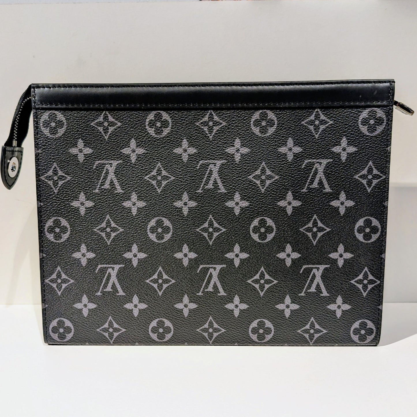 Louis Vuitton Pochette Eclipse Noir Cuir Très Bon État