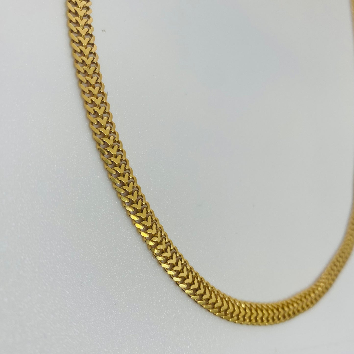 Collier or jaune