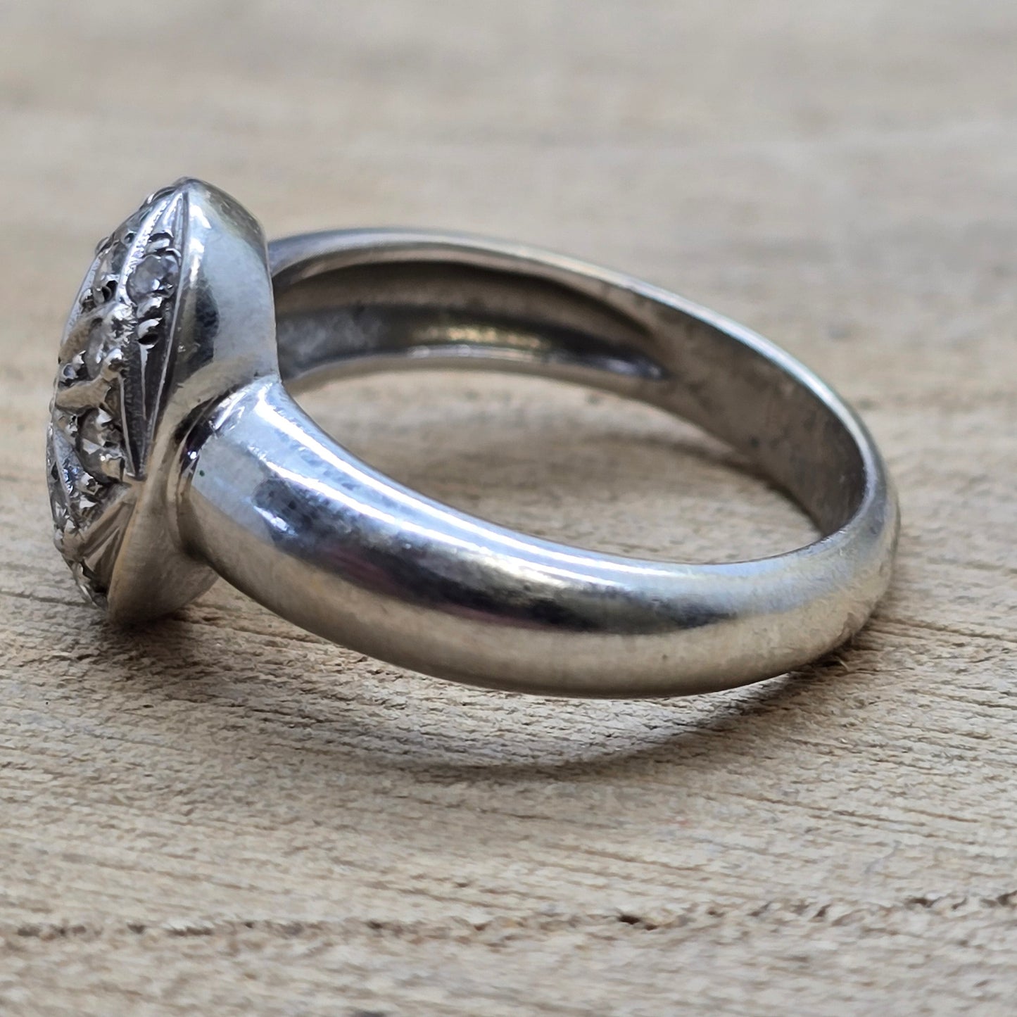 Bague Marquise en Or Blanc 18K et Diamants - T 54