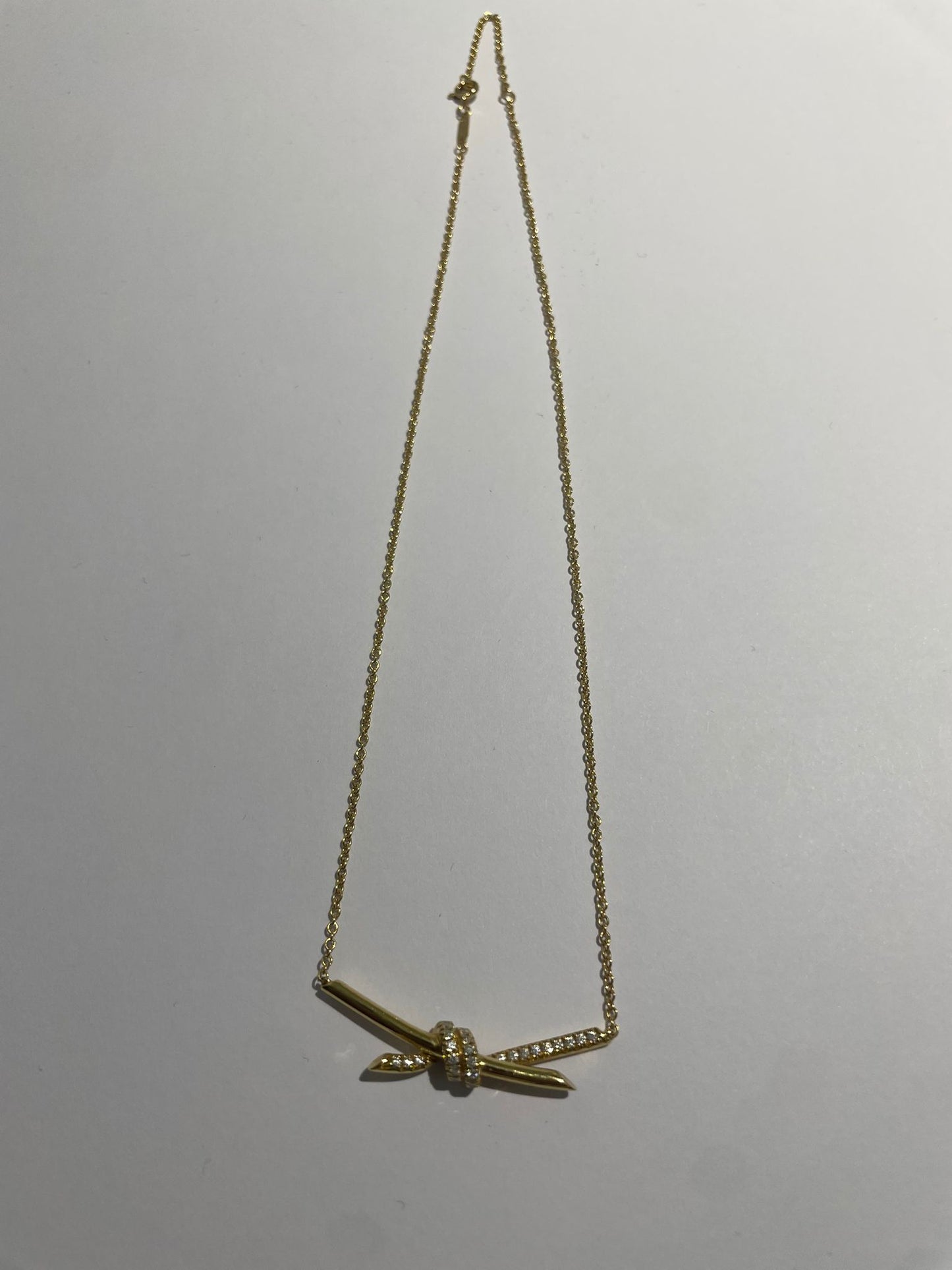 Collier Tiffany's Knot en or jaune 18K 7.57 Grs