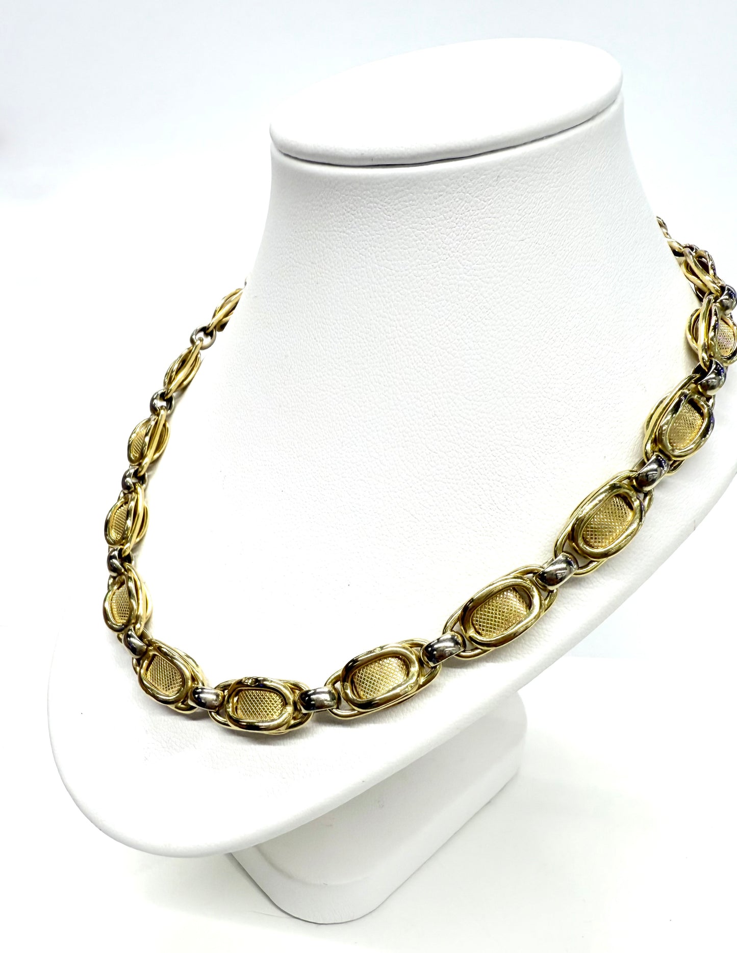 Collier Ras du Cou en 2 Ors 18K