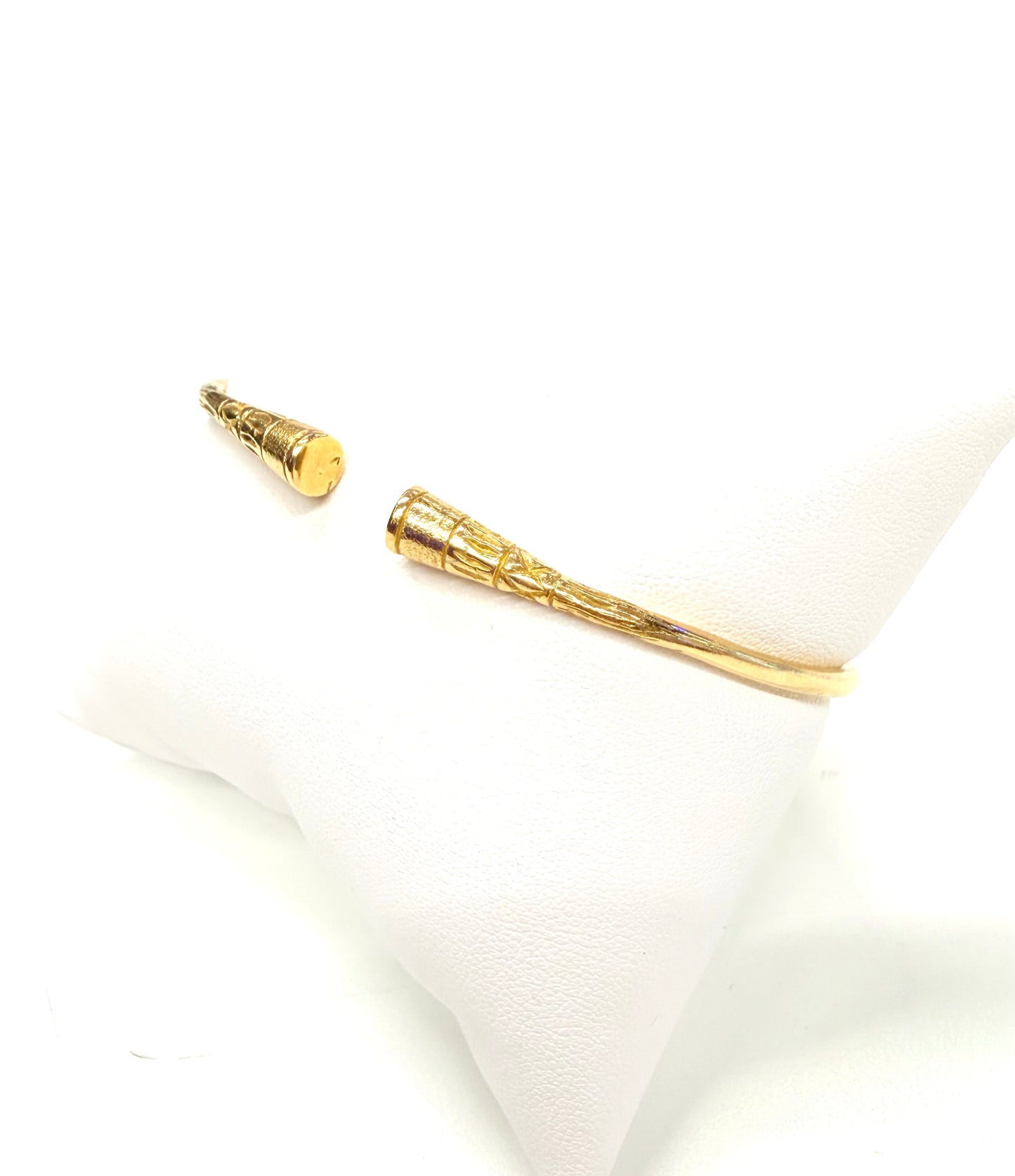Bracelet Jonc Malgache en Or Jaune 18k 21.71 Grs