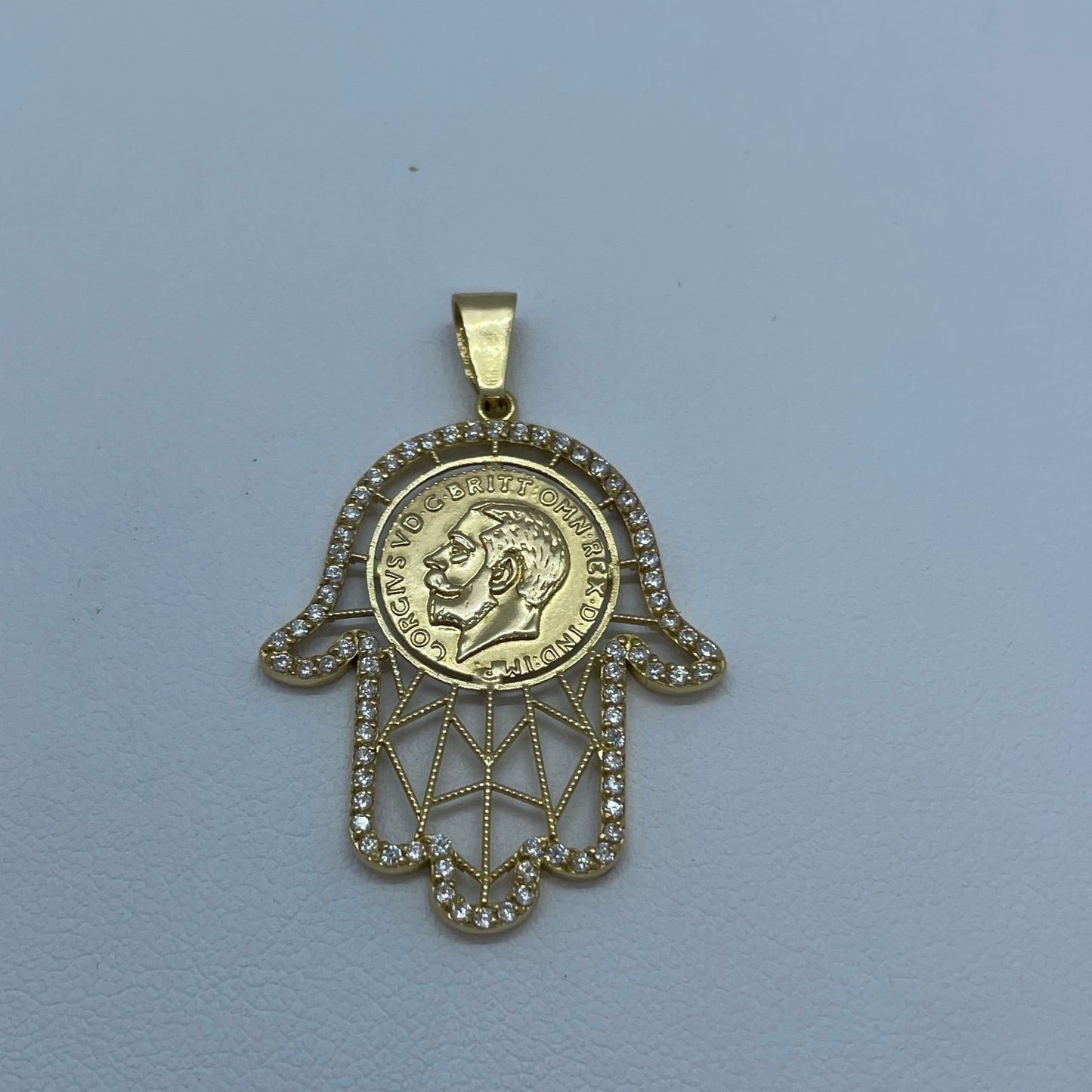 Pendentif Main Fatma en Or Jaune 750 avec Zirconium