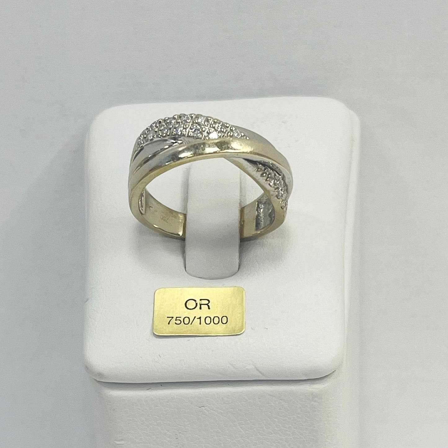 Bague Or Blanc 18K  avec Diamants 5.70 Grs - Taille 54