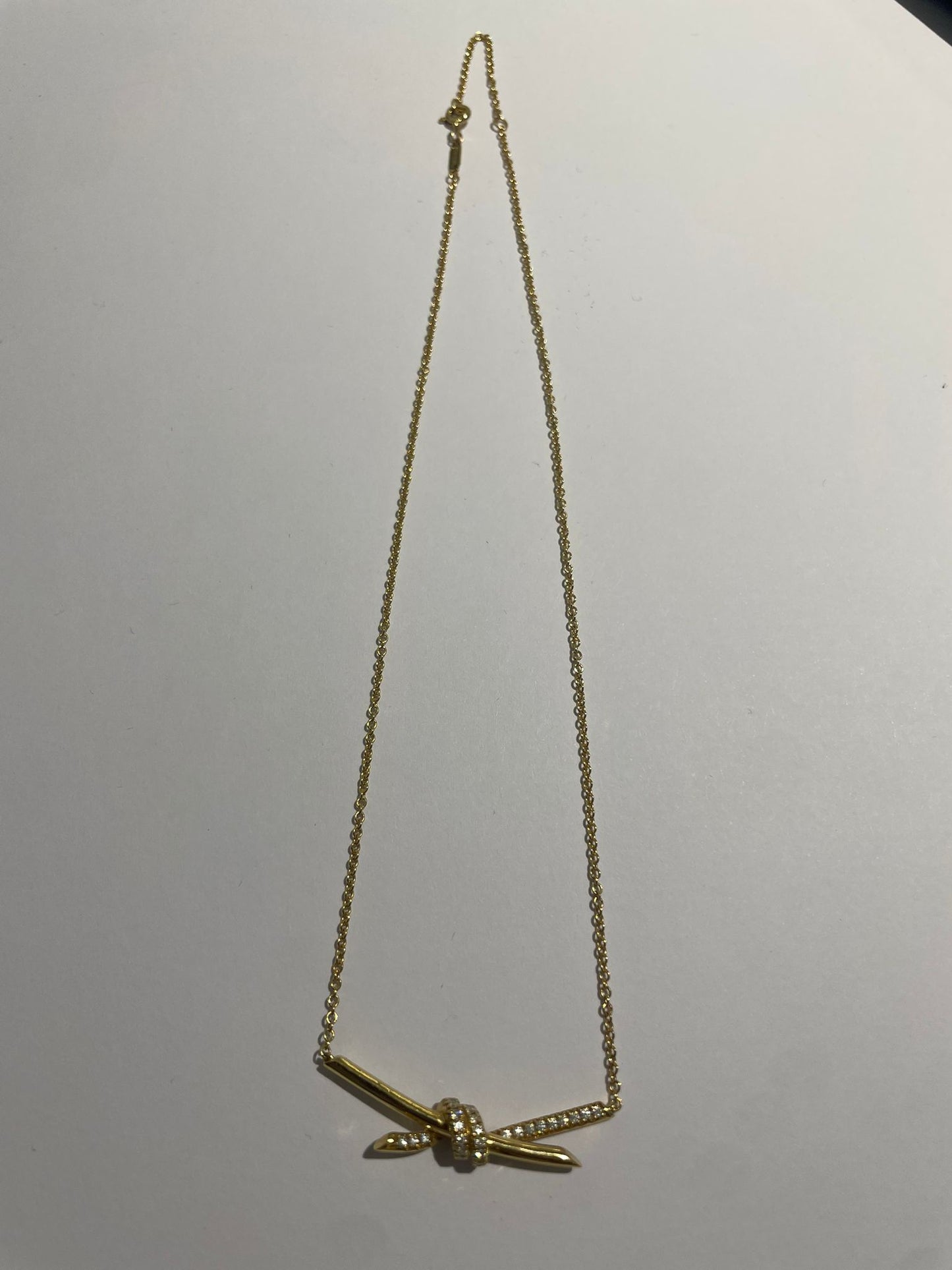 Collier Tiffany's Knot en or jaune 18K 7.57 Grs