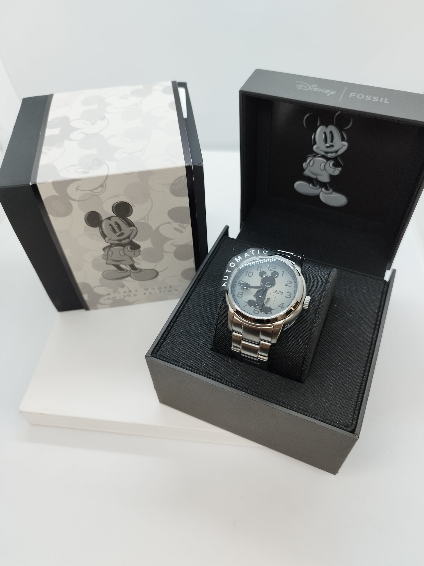 Montre Fossil Automatique Mickey Mousse 2023 en Très Bon Etat