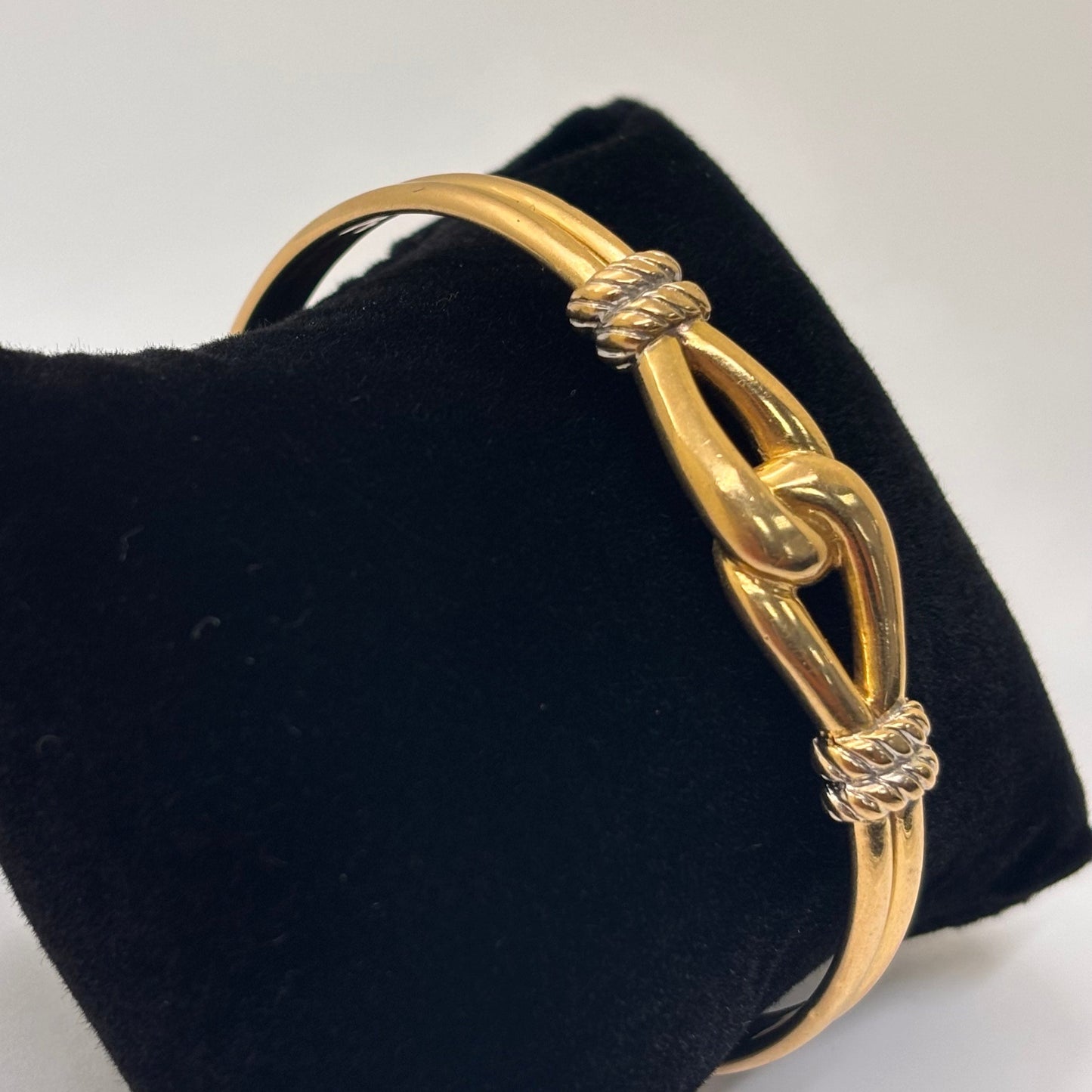 Bracelet jonc en or jaune 18K 12.99 Grs