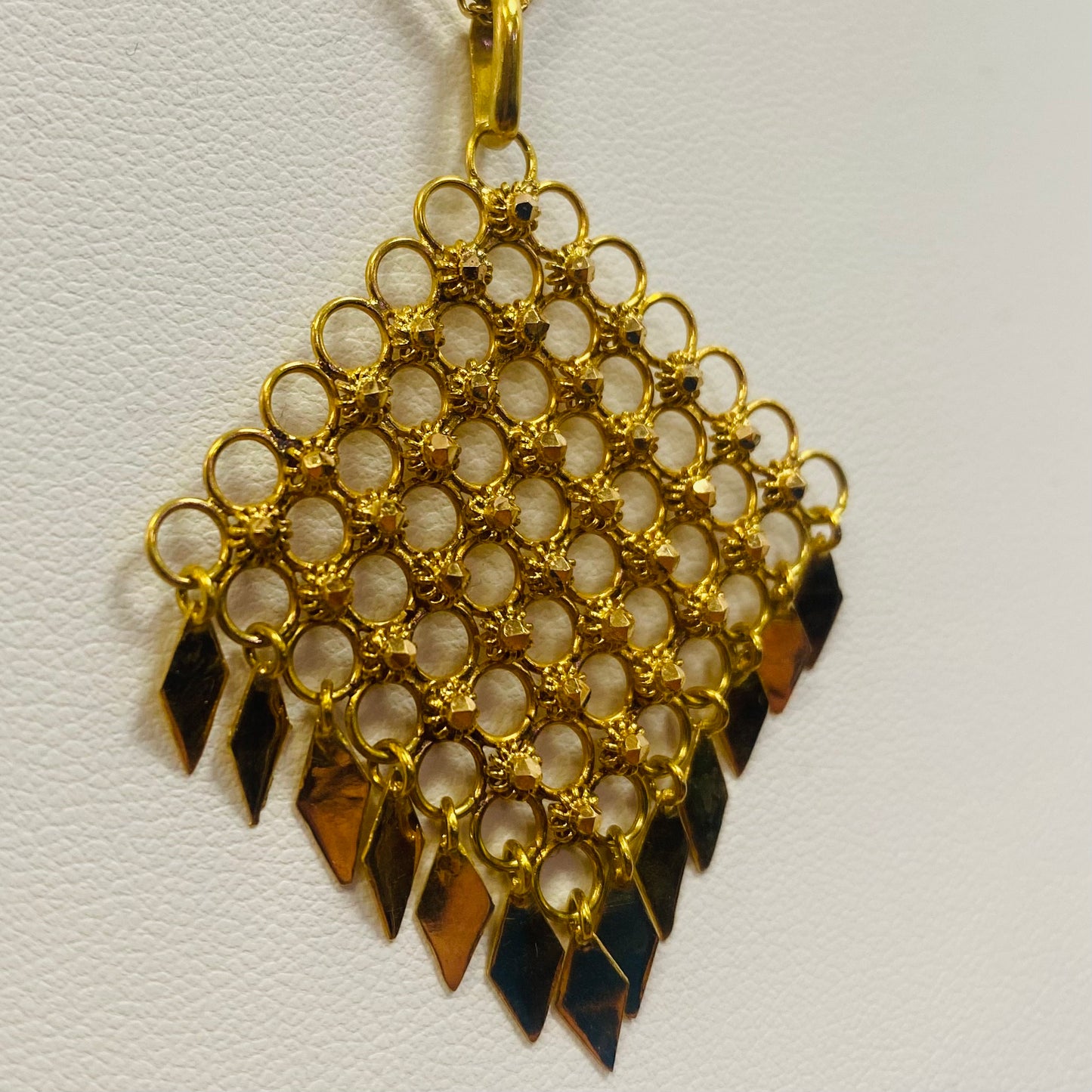 Pendentif Symbole en Or Jaune 18 Carats – 7,14 Grs