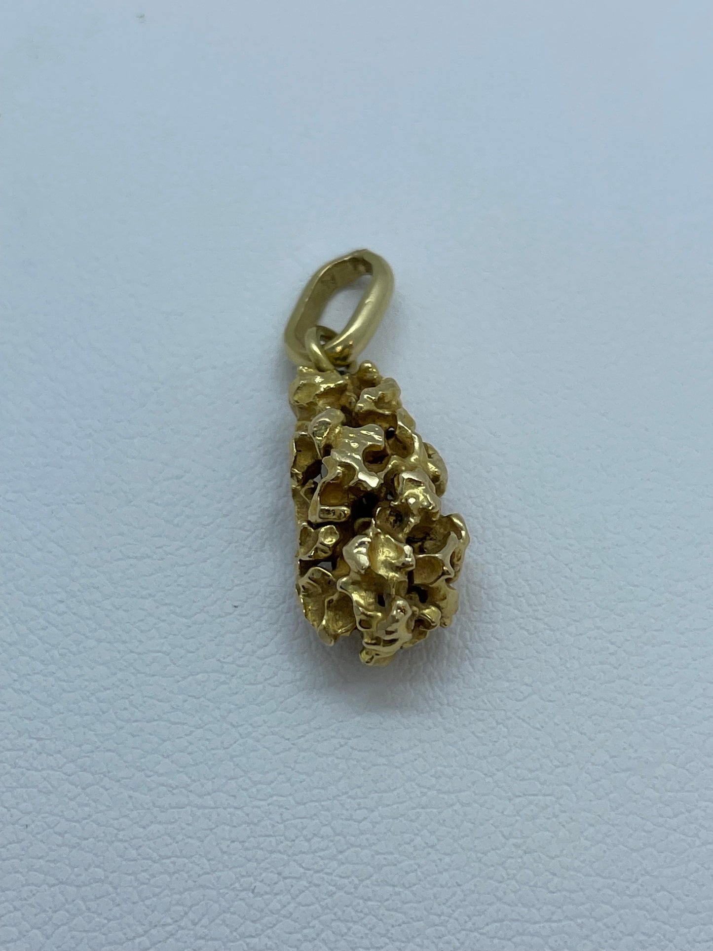 Pendentif pépite en or jaune 18K 5.11 gr