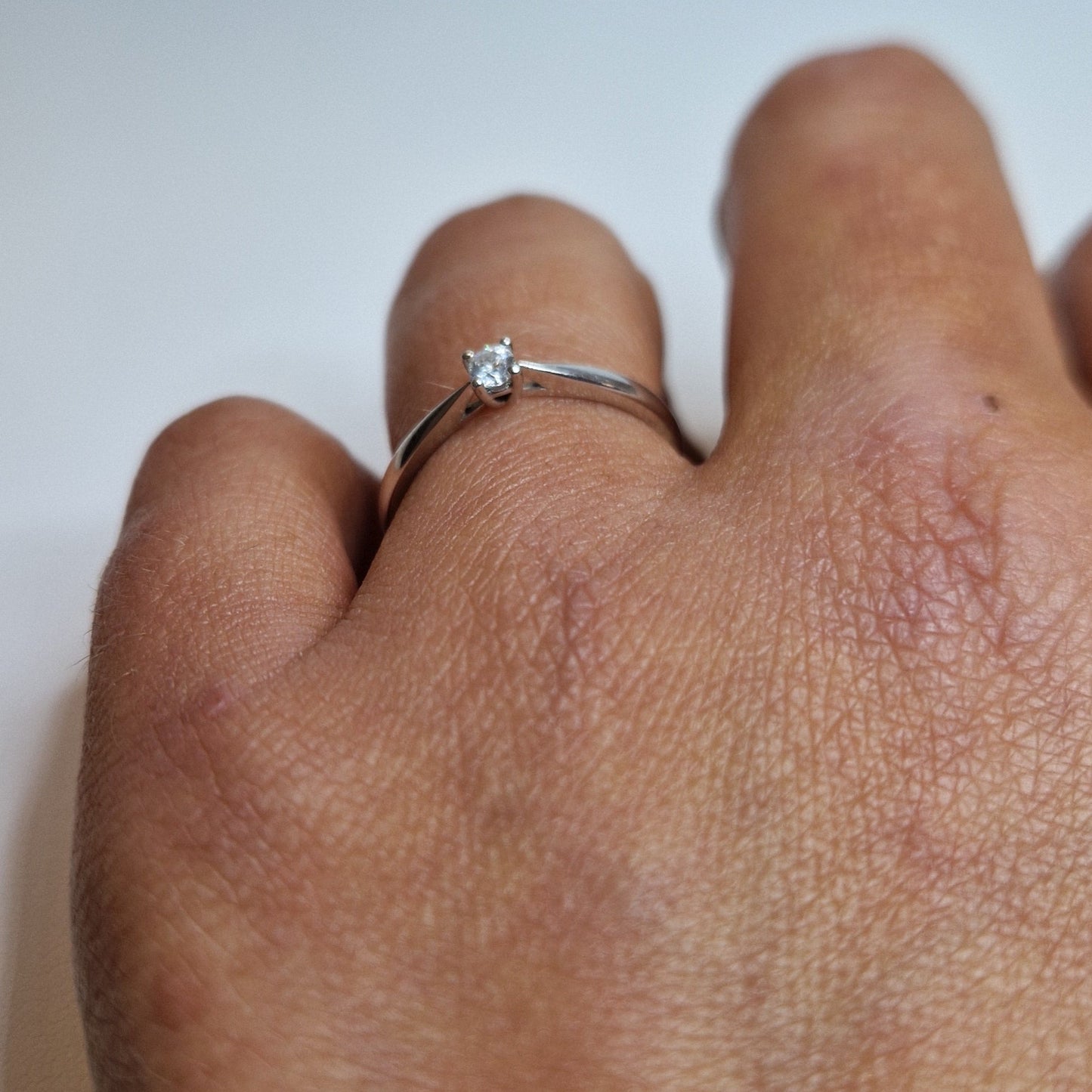 Bague Solitaire en Or 18K  Diamant 0.1K 1.95 Grs - Taille 54