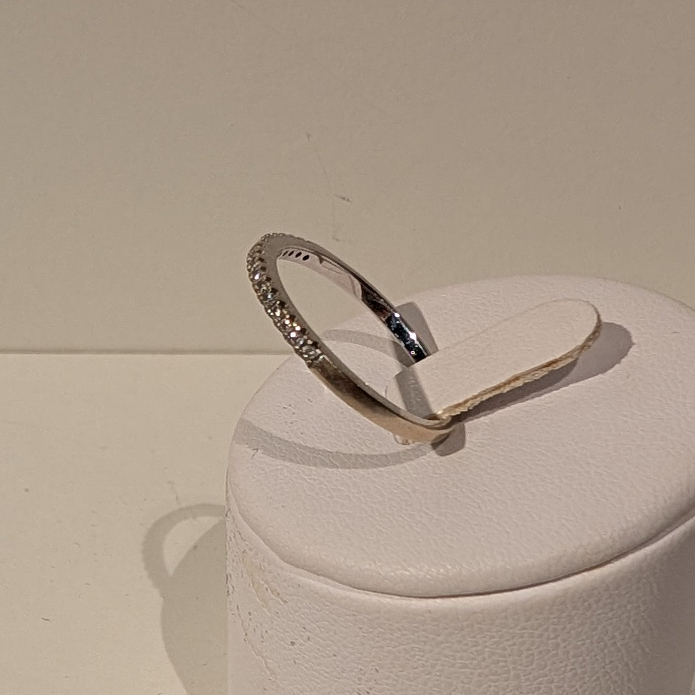 Bague Demi Tour en Or Blanc 18K Taille-58