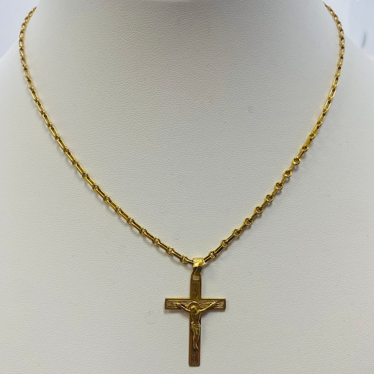 Pendentif Croix en Or Jaune