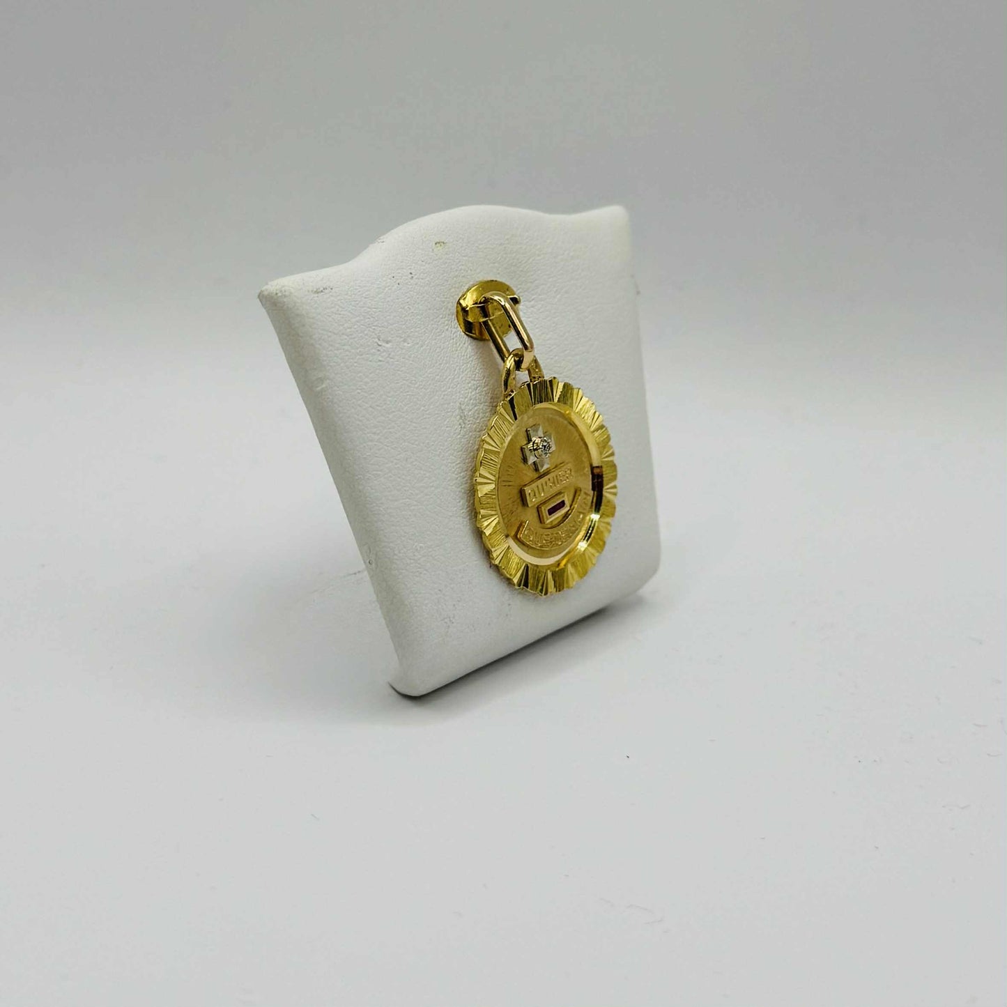Pendentif Médaille en Or Jaune 18K 2.88 Grs
