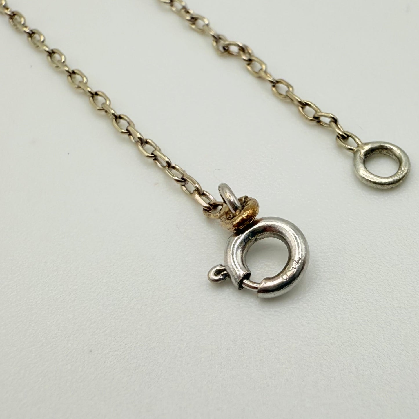 Collier en Or Blanc Matinée avec Pendentif Cœur et Oxydes de Zirconium  18k - 3.81 Grs