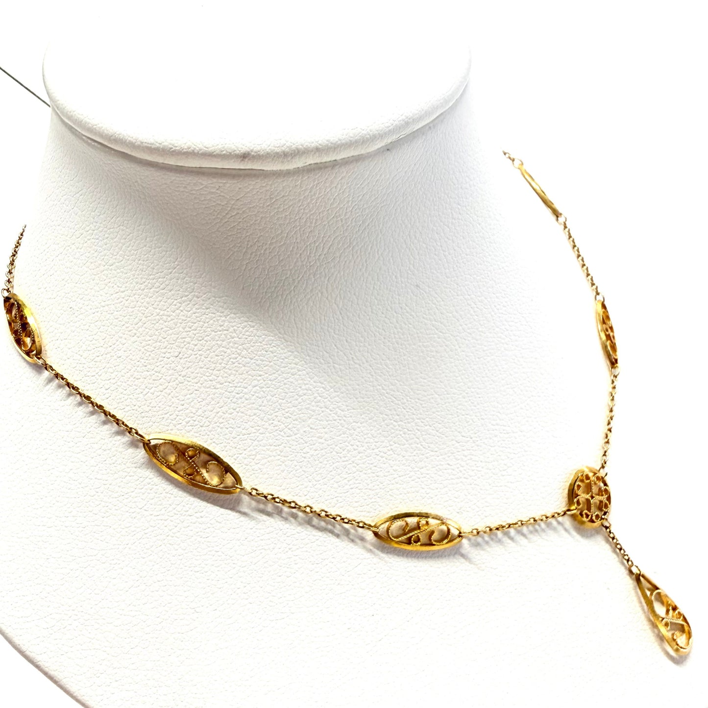 Collier Ras du Cou en Or Jaune 18k - 4.24g