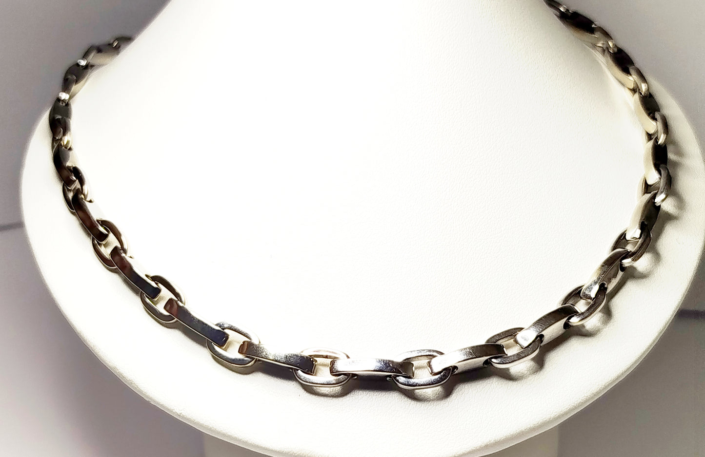 Collier Ras du Cou Or Jaune et Blanc 18K 48.14 Grs