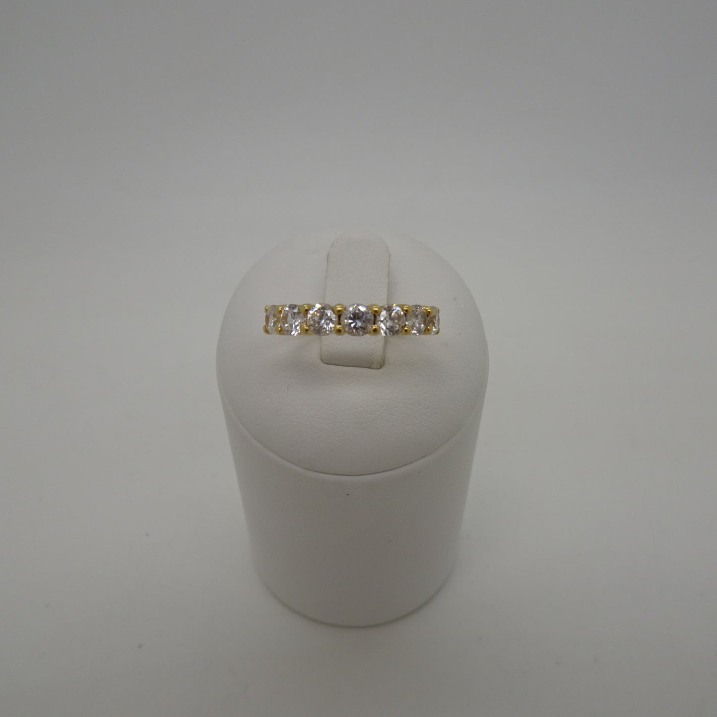 Bagues en or jaune 18K avec oxydes de zirconium - T53
