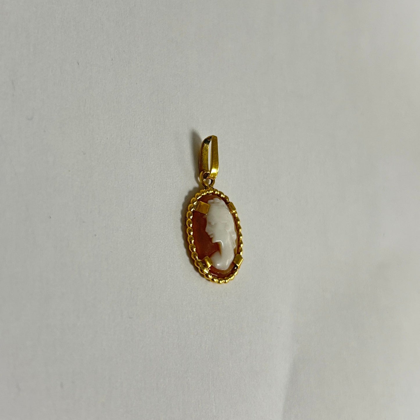Pendentif Camée Or Jaune 18K 1.62 Grs